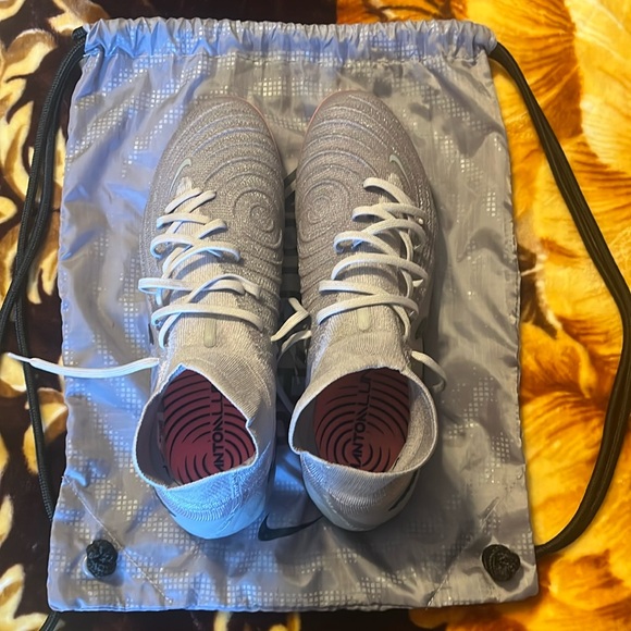 HMU for question and price main image 4